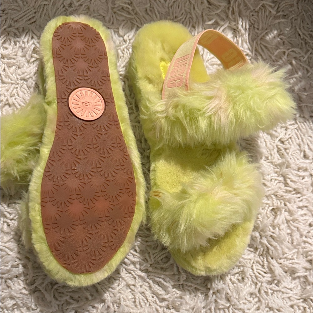 UGG Women's Fluffy Yellow Slippers